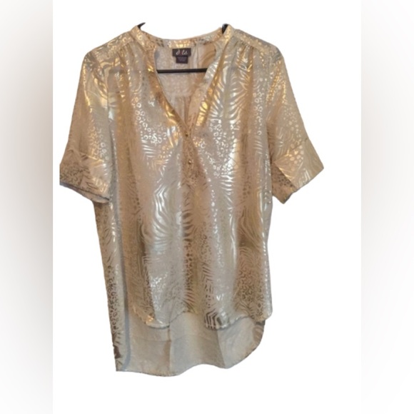 Dots Tops - Woman size medium blouse with animal print